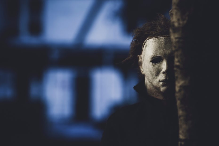 “Halloween Ends” For Stupid Gun Wielding Vegas Man In Michael Myers ...