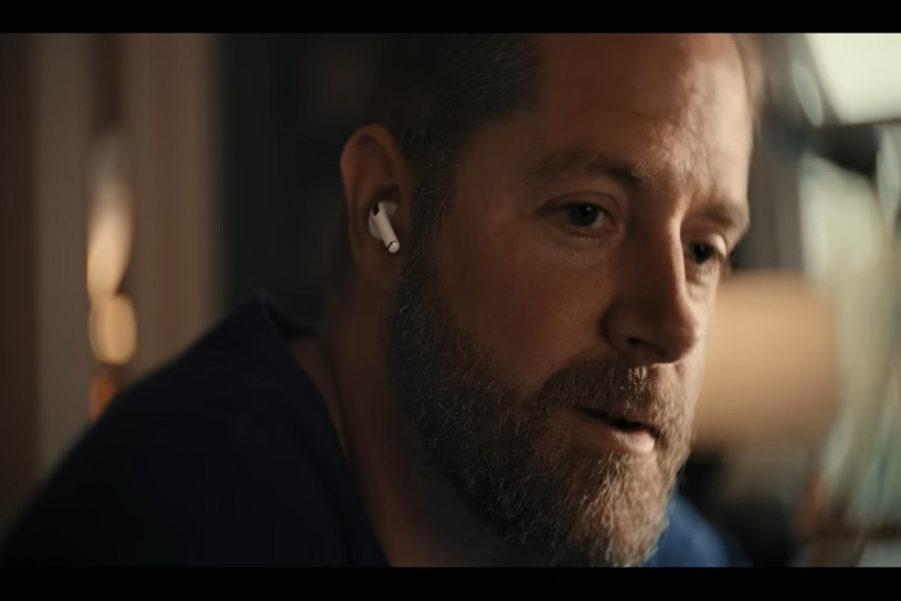 New ProFamily Apple Ad Is Making Folks Emotional For the Love of News